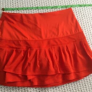 LUCKY IN LOVE WOMAN SIZE MEDIUM LAYERED PICKLEBALL/TENNIS SKORT